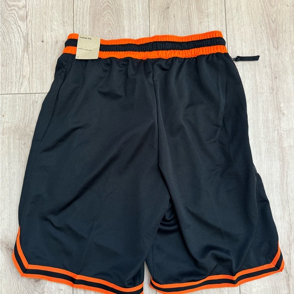 Nike WNBA Nike Loose Fit Shorts - Picture 2 of 3